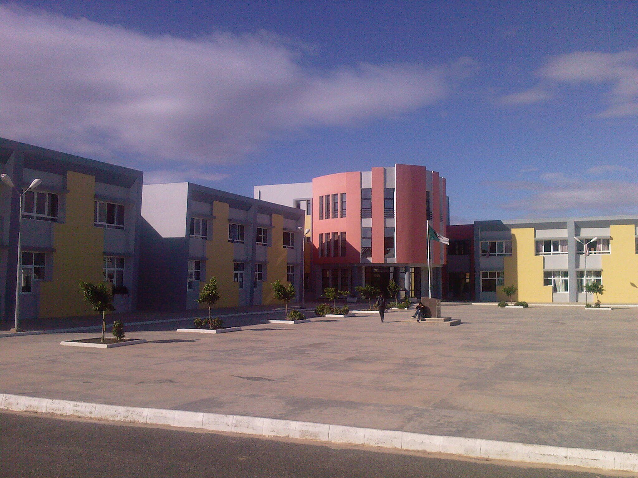 LE LYCEE D'OUED TLELAT